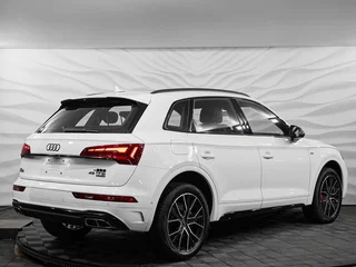 2025 Audi Q5 L 45 TFSI II (FY) Рестайлинг, белый, 5549000 рублей, вид 4