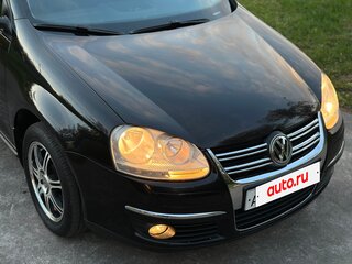 2008 Volkswagen Jetta V, чёрный, 625000 рублей, вид 2
