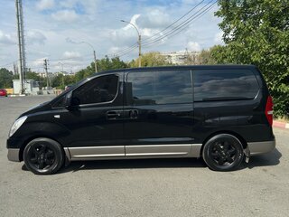 2016 Hyundai H-1 II Рестайлинг, чёрный, 2300000 рублей, вид 4