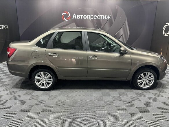 2026 Lada (ВАЗ) Granta I Рестайлинг, коричневый - вид 3