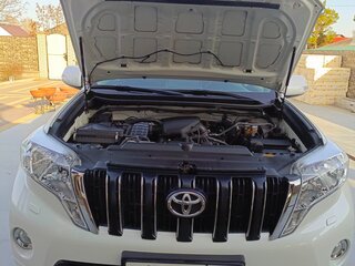 2015 Toyota Land Cruiser Prado 6-speed 150 Series Рестайлинг 1, белый, 4350000 рублей, вид 5