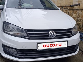2016 Volkswagen Polo V Рестайлинг, белый, 1100000 рублей, вид 1