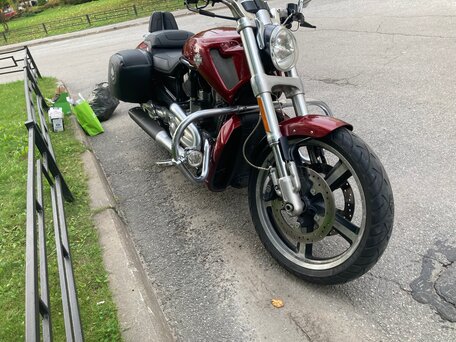 2010 Harley-Davidson V-Rod Muscle, красный, 1300000 рублей, вид 3