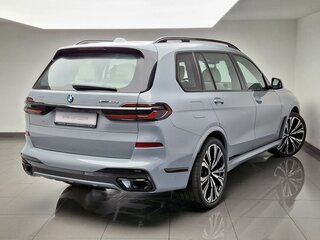 2026 BMW X7 40d I (G07) Рестайлинг, серый, 19670000 рублей, вид 3