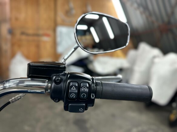 2018 Harley-Davidson Fat Boy, синий, 1990000 рублей - вид 36