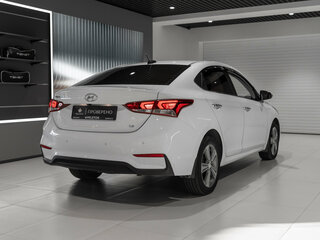 2018 Hyundai Solaris II, белый, 1350000 рублей, вид 5