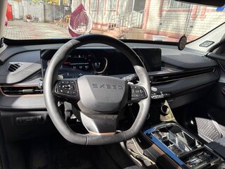2023 Exeed LX I Рестайлинг, серый, 2150000 рублей, вид 4
