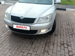 2011 Skoda Octavia II (A5) Рестайлинг, серебристый, 760000 рублей, вид 2