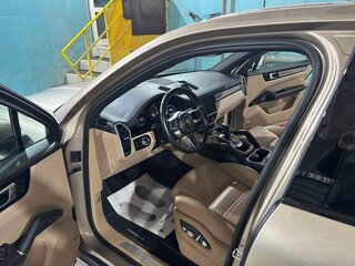 2018 Porsche Cayenne III, коричневый, 8800000 рублей, вид 5