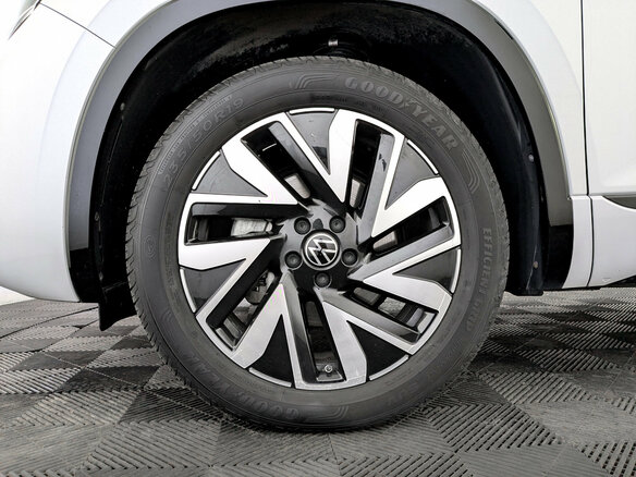 2023 Volkswagen Tayron X I Рестайлинг, белый, 4040000 рублей - вид 17