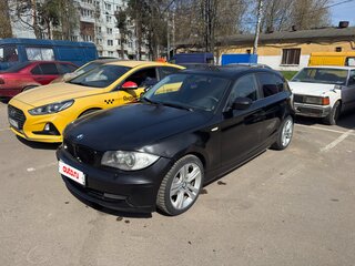 2011 BMW 1 серии 116i I (E81/E82/E87/E88) Рестайлинг, чёрный, 680000 рублей, вид 1
