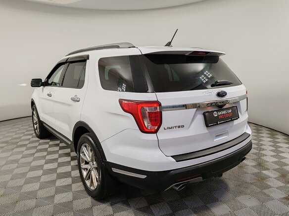 2018 Ford Explorer V Рестайлинг 2, белый, 2499000 рублей - вид 6