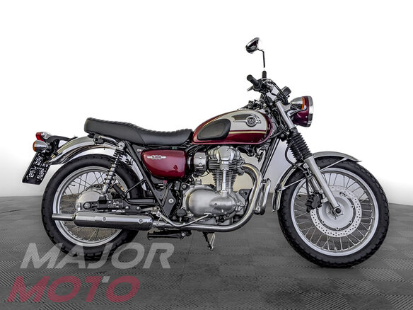 2015 Kawasaki W 800, красный, 549000 рублей