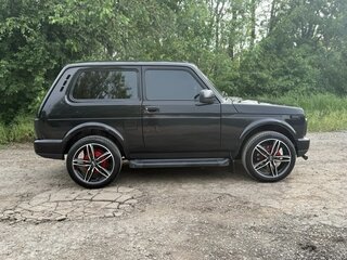 2020 Lada (ВАЗ) 2121 (4x4) Urban I Рестайлинг (2020), чёрный, 1100000 рублей, вид 5