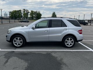 2007 Mercedes-Benz M-Класс 500 II (W164), серебристый, 1500000 рублей, вид 1