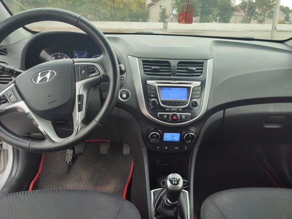 2013 Hyundai Solaris I, серебристый - вид 7