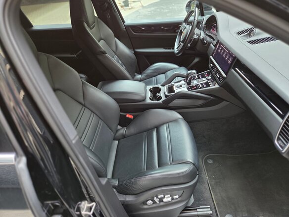 2020 Porsche Cayenne E-Hybrid III, чёрный - вид 25