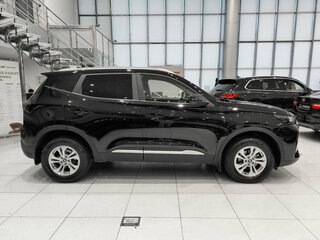 2025 Chery Tiggo 4 Pro I Рестайлинг, чёрный, 1650000 рублей, вид 4