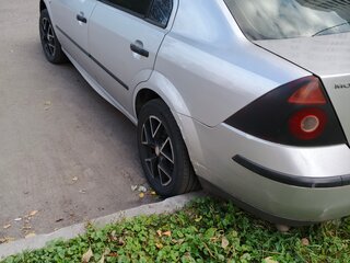 2004 Ford Mondeo III Рестайлинг, серебристый, 220000 рублей, вид 3