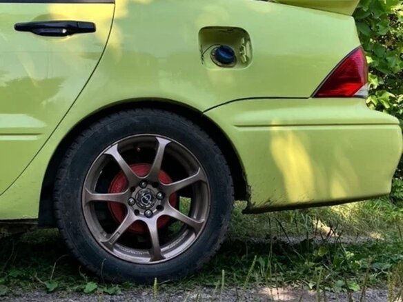 2001 Mitsubishi Lancer IX, жёлтый, 170000 рублей - вид 20