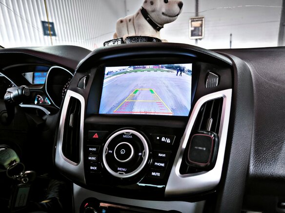 2012 Ford Focus III, красный, 720000 рублей - вид 12