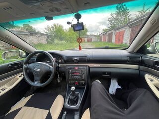 2001 Audi A4 I (B5) Рестайлинг, жёлтый, 630000 рублей, вид 4