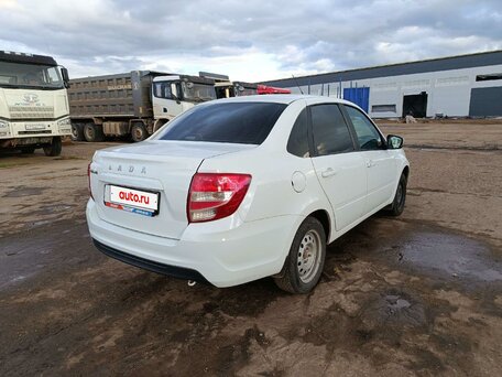 2024 Lada (ВАЗ) Granta I Рестайлинг, белый, 639000 рублей, вид 3