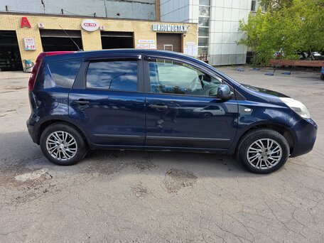 2011 Nissan Note I Рестайлинг, синий, 699999 рублей, вид 4