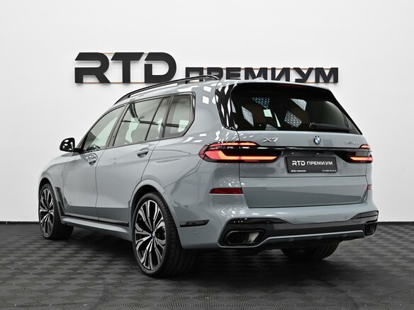 2026 BMW X7 40d I (G07) Рестайлинг, серый, 18600000 рублей - вид 4