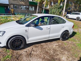 2013 Volkswagen Polo V, белый, 690000 рублей, вид 4