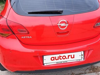 2011 Opel Astra J, красный, 630000 рублей, вид 4