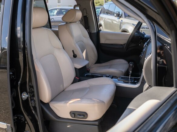2011 Nissan Pathfinder III Рестайлинг, чёрный - вид 7