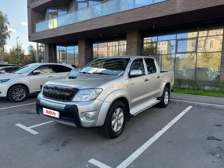 2011 Toyota Hilux, серебристый, 1600000 рублей, вид 1