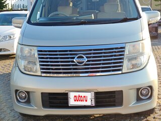 2006 Nissan Elgrand II (E51), серый, 980000 рублей, вид 2