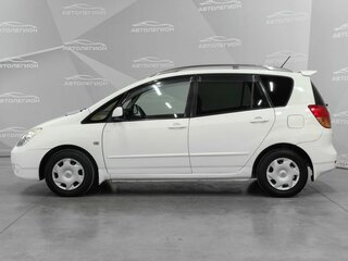 2002 Toyota Corolla Spacio II, белый, 580000 рублей, вид 2