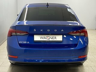2021 Skoda Octavia IV (A8), синий, 2282000 рублей, вид 3