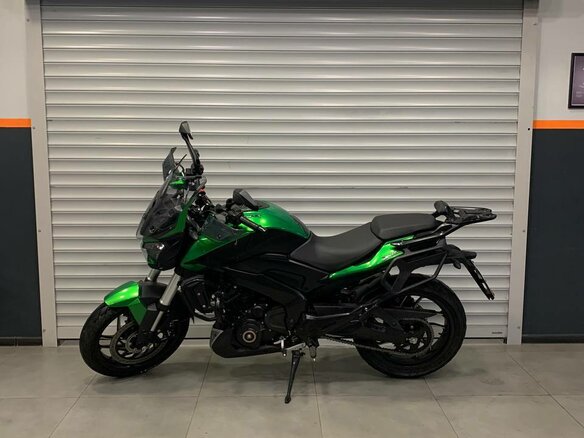 2024 Bajaj Dominar 400, зелёный, 300000 рублей
