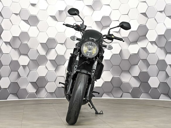 2021 Suzuki SV 650, чёрный, 627000 рублей - вид 4