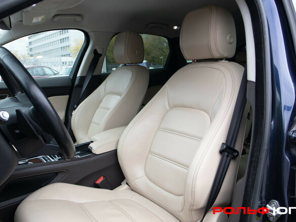 2017 Jaguar F-Pace I, синий, 2648000 рублей - вид 16
