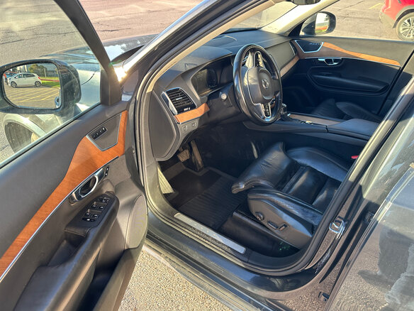 2015 Volvo XC90 II, серый, 3000000 рублей - вид 8
