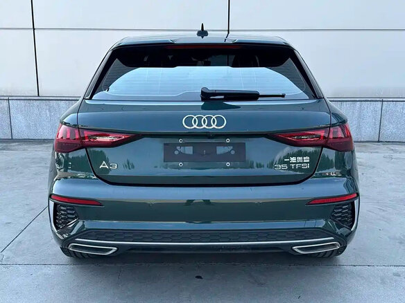 2022 Audi A3 Sportback 35 TFSI IV (8Y), зелёный, 2200000 рублей - вид 7