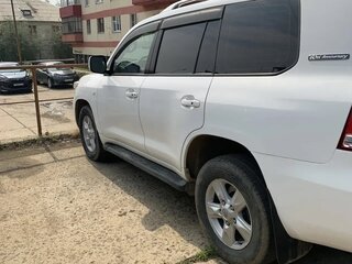 2011 Toyota Land Cruiser 200 Series, белый, 4500000 рублей, вид 2