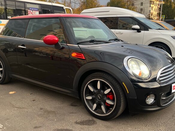 2011 Mini Hatch Cooper II (R56) Рестайлинг, чёрный, 1049000 рублей - вид 8