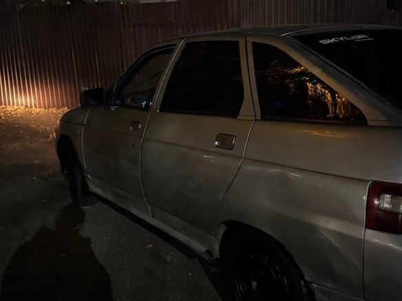 2004 Lada (ВАЗ) 2112, серебристый, 70000 рублей - вид 4