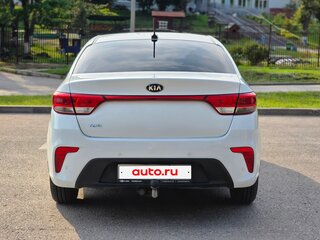 2018 Kia Rio IV, белый, 1335000 рублей, вид 5