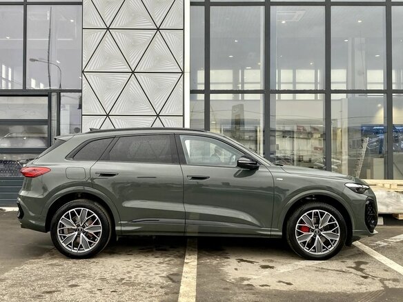 2026 Audi Q5 L III (GU), зелёный, 6799000 рублей - вид 6
