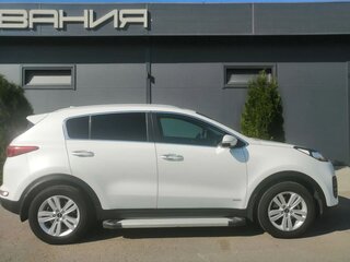 2018 Kia Sportage IV, белый, 2350000 рублей, вид 3