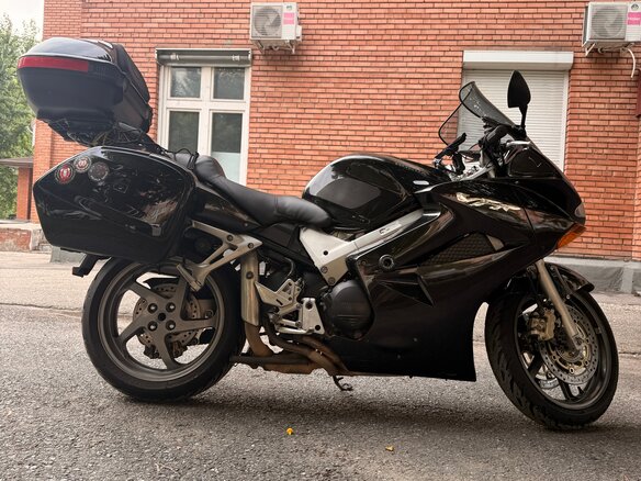 2006 Honda VFR 800, чёрный, 570000 рублей - вид 5