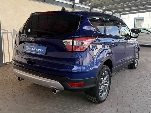 2017 Ford Kuga II Рестайлинг, синий - вид 4