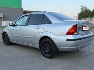 2004 Ford Focus I Рестайлинг, серебристый, 599000 рублей, вид 4